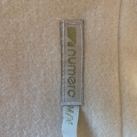 White cream wool Coat with belt - Picture 9 of 13